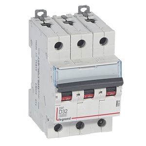 Legrand - Autom. DX³ 6000A/10kA 3P D32 400V 3 modules